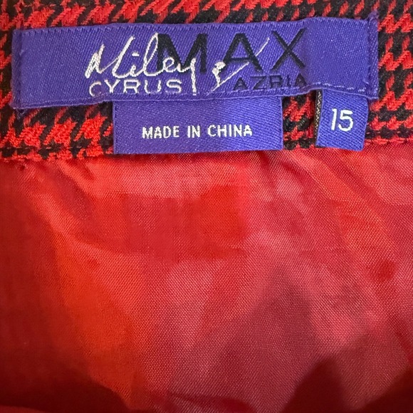 Y2K Miley Cyrus Max Azria Red Plaid Pleated Button Side Micro Mini Skirt Size 15 - Picture 6 of 9